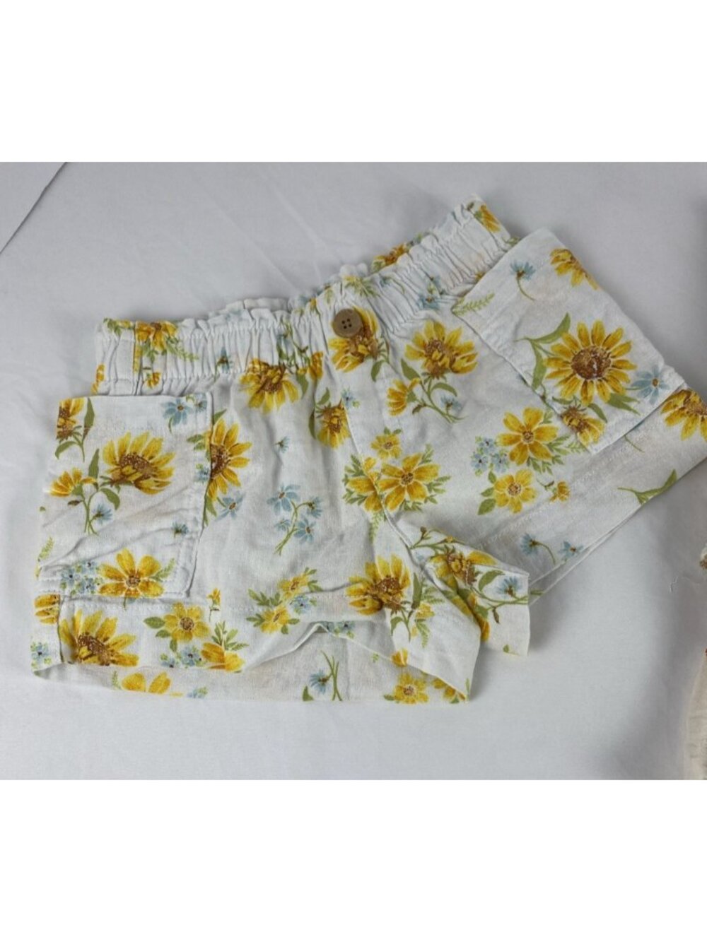 Lot of 2 Girls Size XS Clothes Old Navy Floral Ruffle Dress Sunflower Shorts - Picture 2 of 12